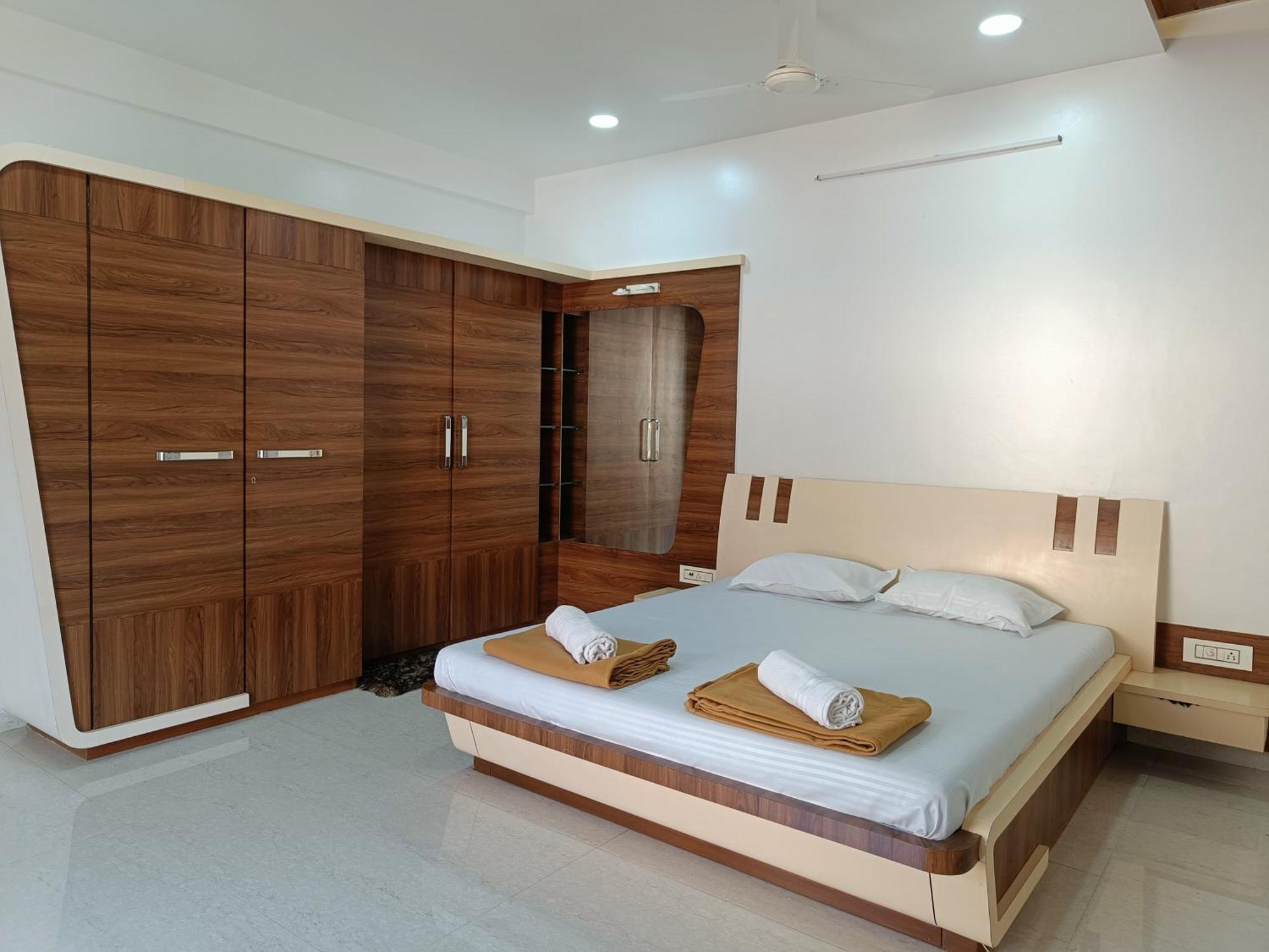 Rain Mist 4Bhk Luxury Villa With Private Pool Лонавала Екстериор снимка